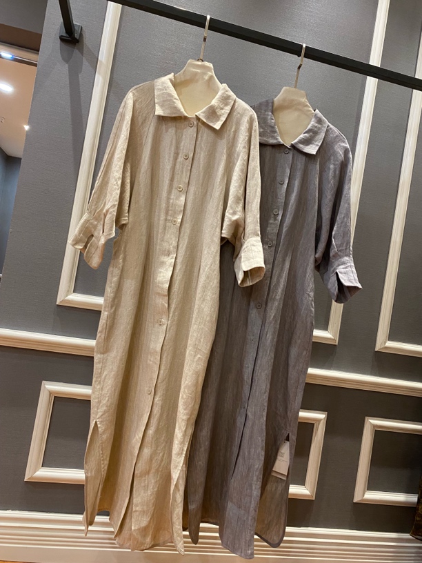 欧都梦·春夏新品 雨露麻肌理衬衫领风衣式收腰连衣裙 25192