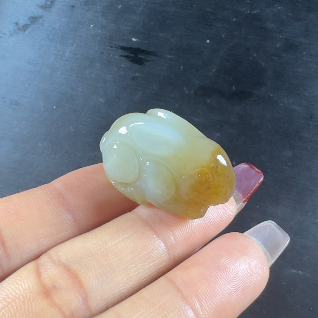 和田玉挂件未镶嵌兔