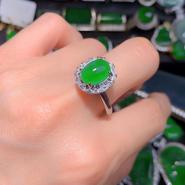 翡翠未镶嵌戒指戒指