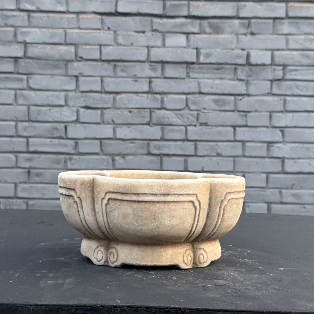 汉白玉海棠赏石盆太湖石石盆尺寸：长30宽20高11cm