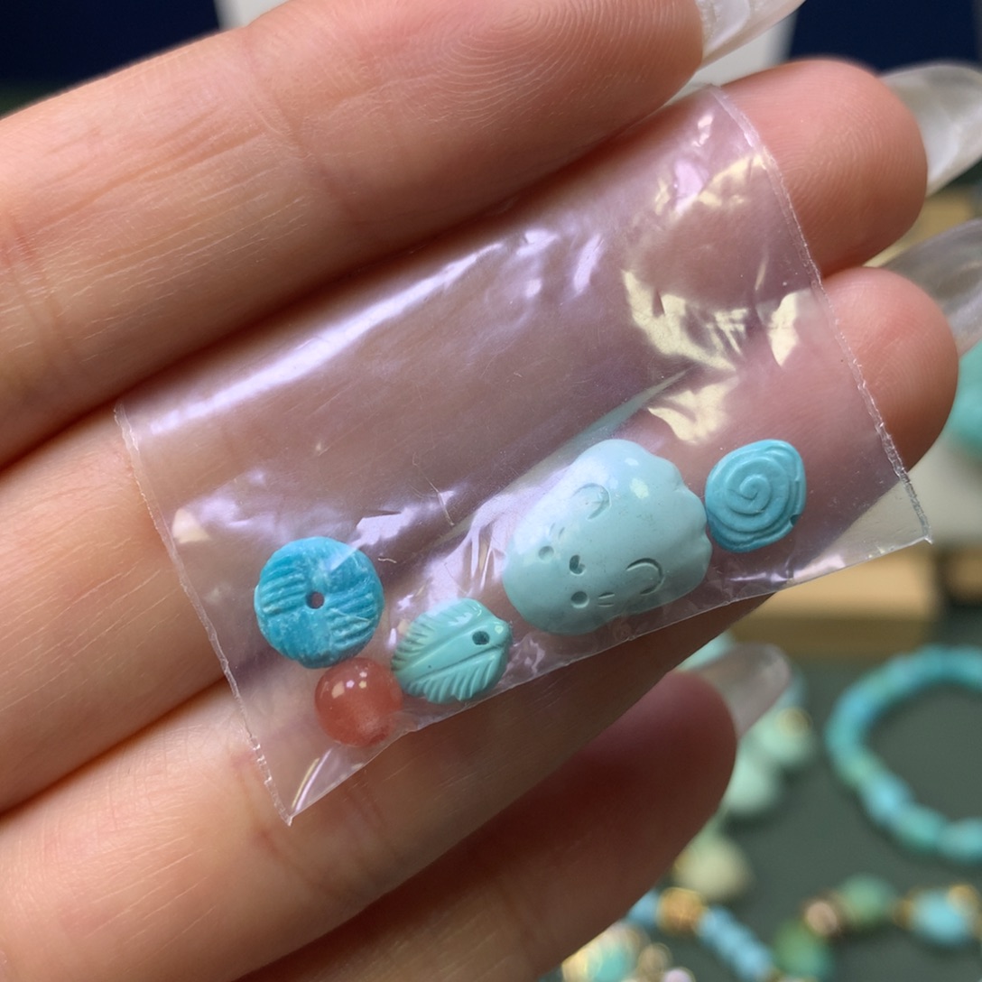 南红玛瑙吊坠未镶嵌