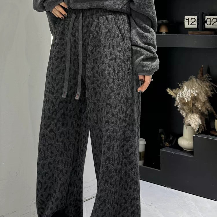 【1985】欧韩系深灰色显瘦豹纹直筒裤