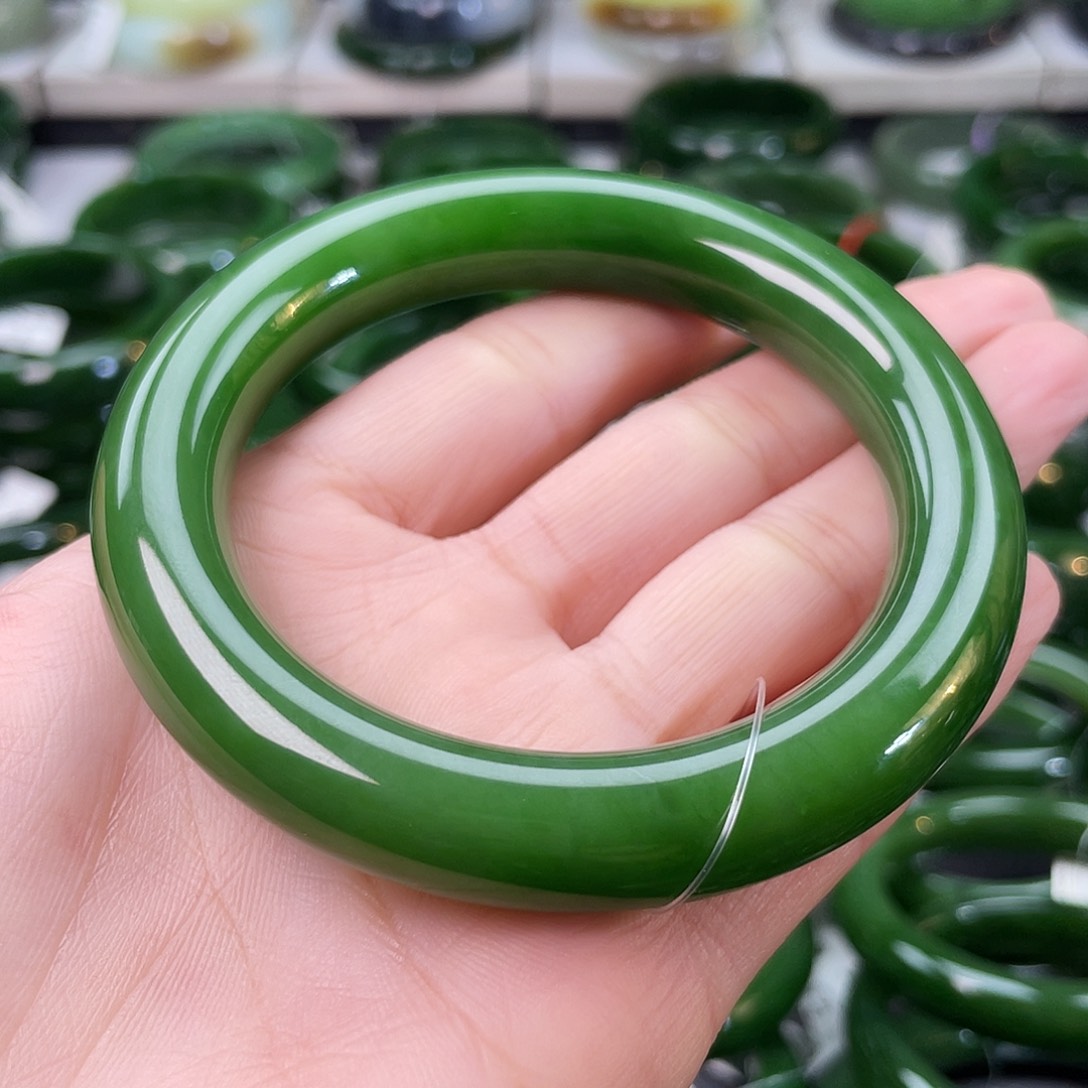 和田玉（碧玉）手镯未镶嵌