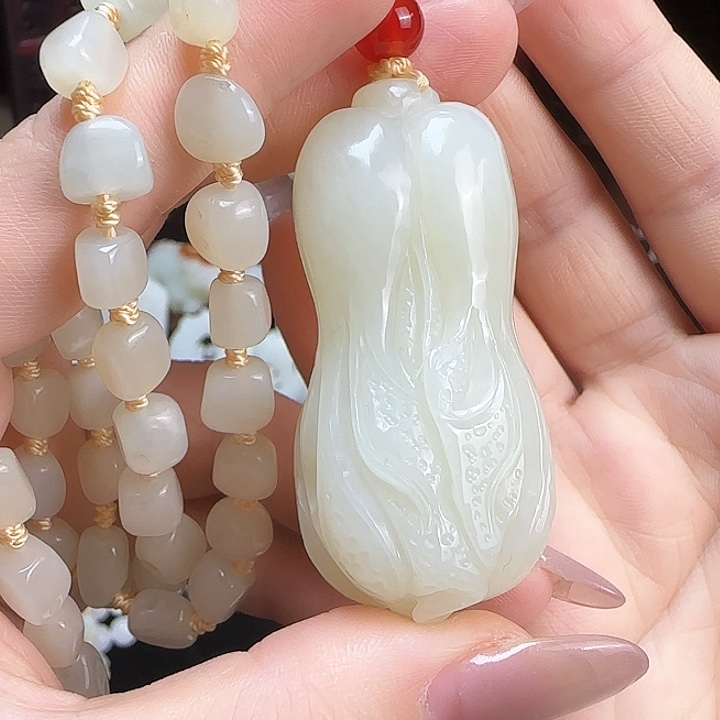 和田玉未镶嵌颈饰定制发货