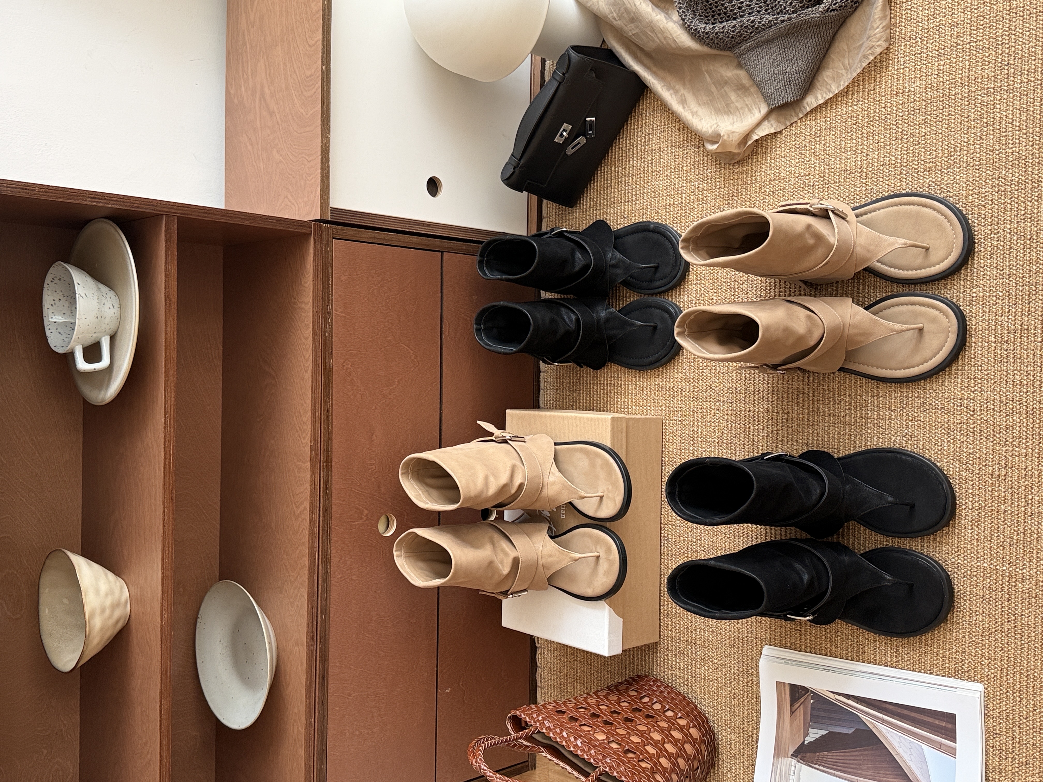 宝小姐2025夏季新款复古简约时尚百搭露趾凉靴25060-1/25080-2