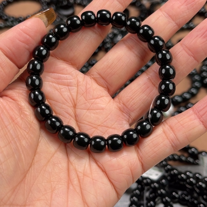 徐***.和田玉未镶嵌手链8黑