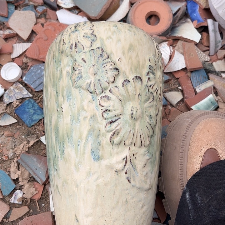 正品紫砂口13高28瑕疵