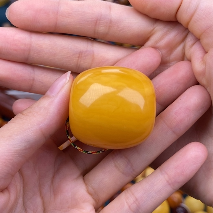 未镶嵌琥珀裸石蜜蜡M