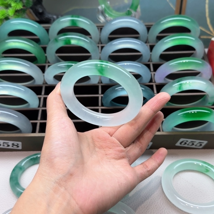 玉彻***件时尚冰飘花手镯024