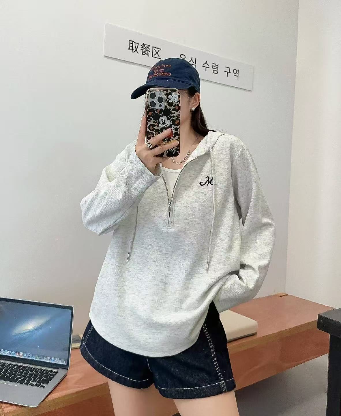 毛姐臻选2025年新款早秋款时尚休闲百搭潮流女装套头卫衣上衣连帽