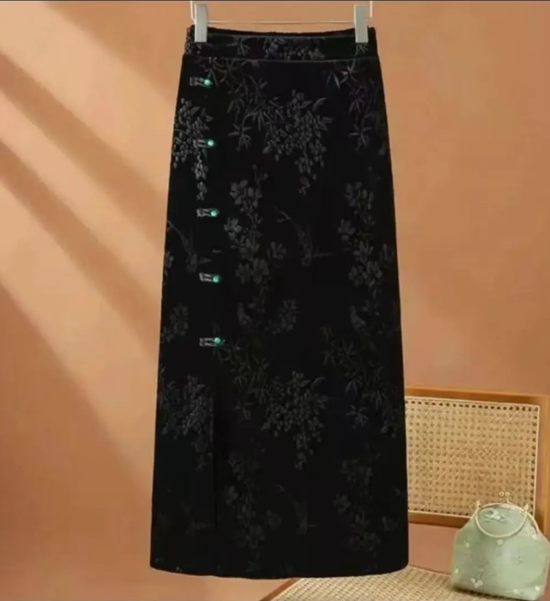 新中式盘扣丝绒半身裙复古风开叉设计高腰包臀裙秋冬女装