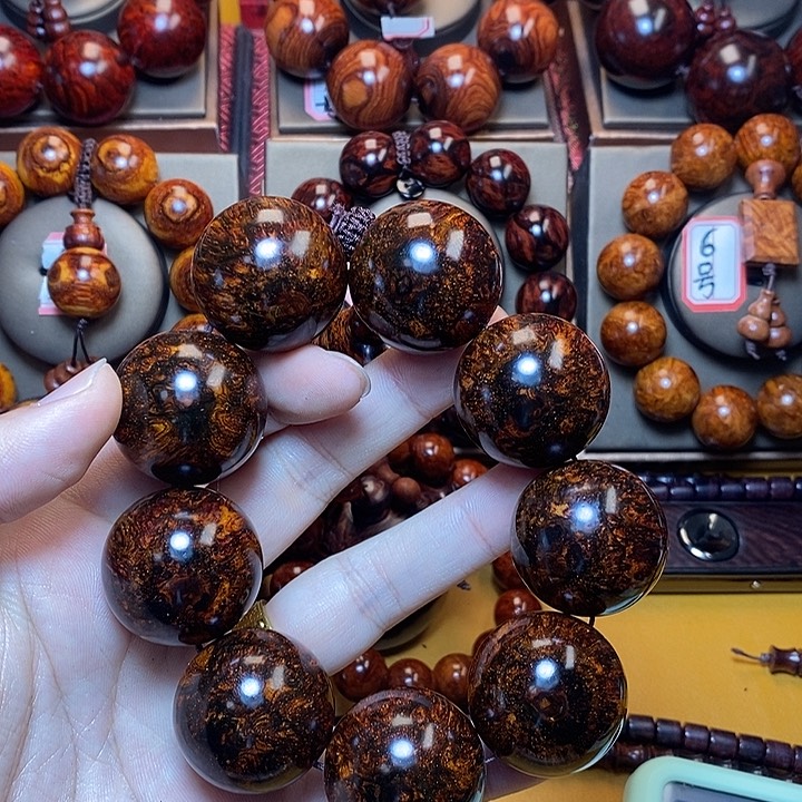 黄花梨/降香黄檀老****租3.0留疤花老料