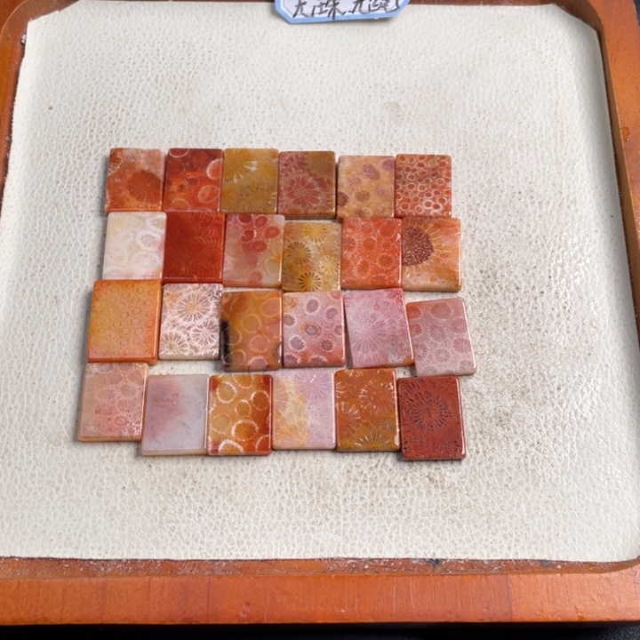 合金珠宝奇石硅化玉锁骨吊坠珊瑚玉锁骨吊坠5米，一个随便挑