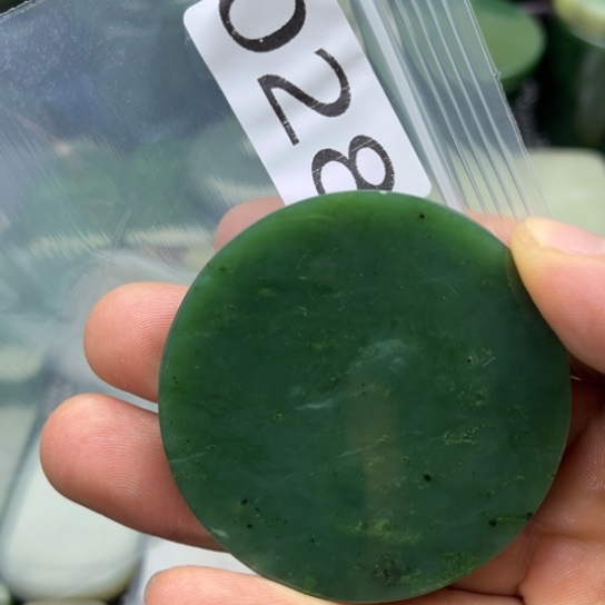 和田玉未镶嵌珠宝半成品