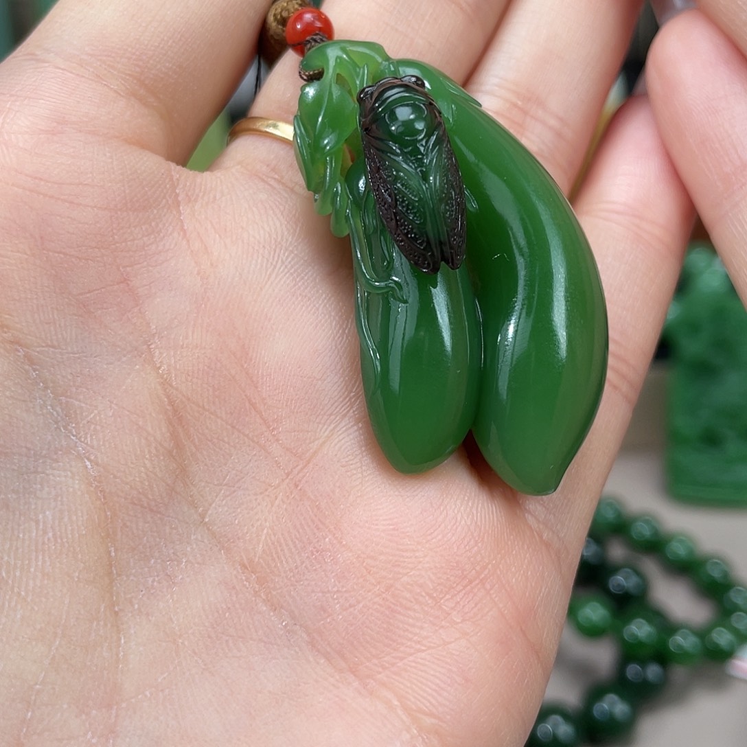 偶***遇和田玉未镶嵌挂件