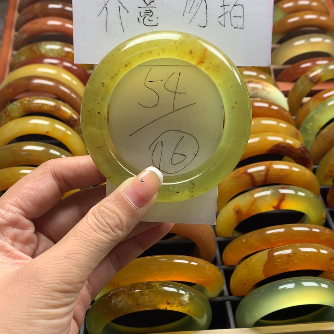 蛇纹石玉手镯合金