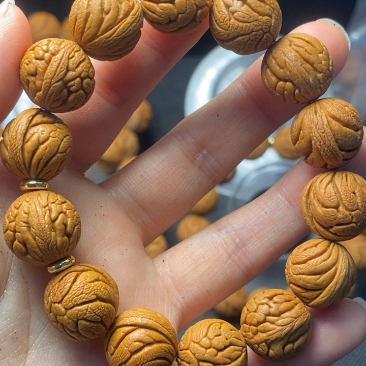 吊坠桃核秦岭山野生桃核