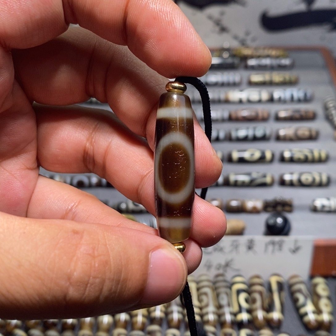 玛瑙/玉髓颈饰未镶嵌雷**巴