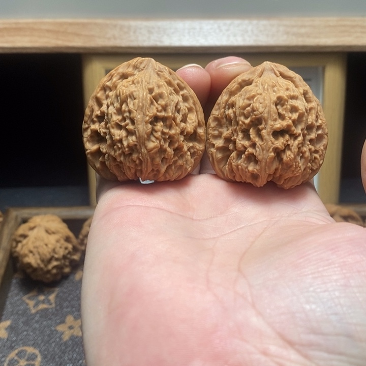 文玩核桃吊坠南疆4140/40