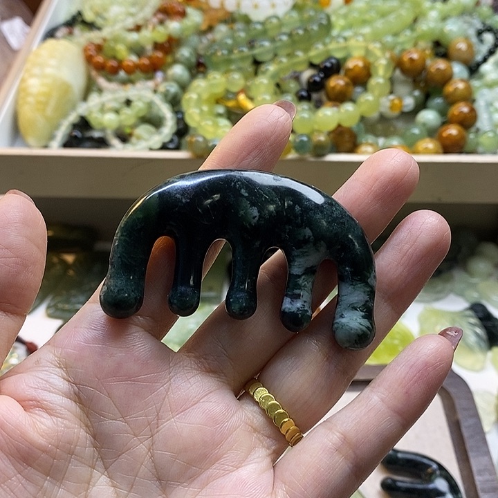 未镶嵌蛇纹石玉手镯超*