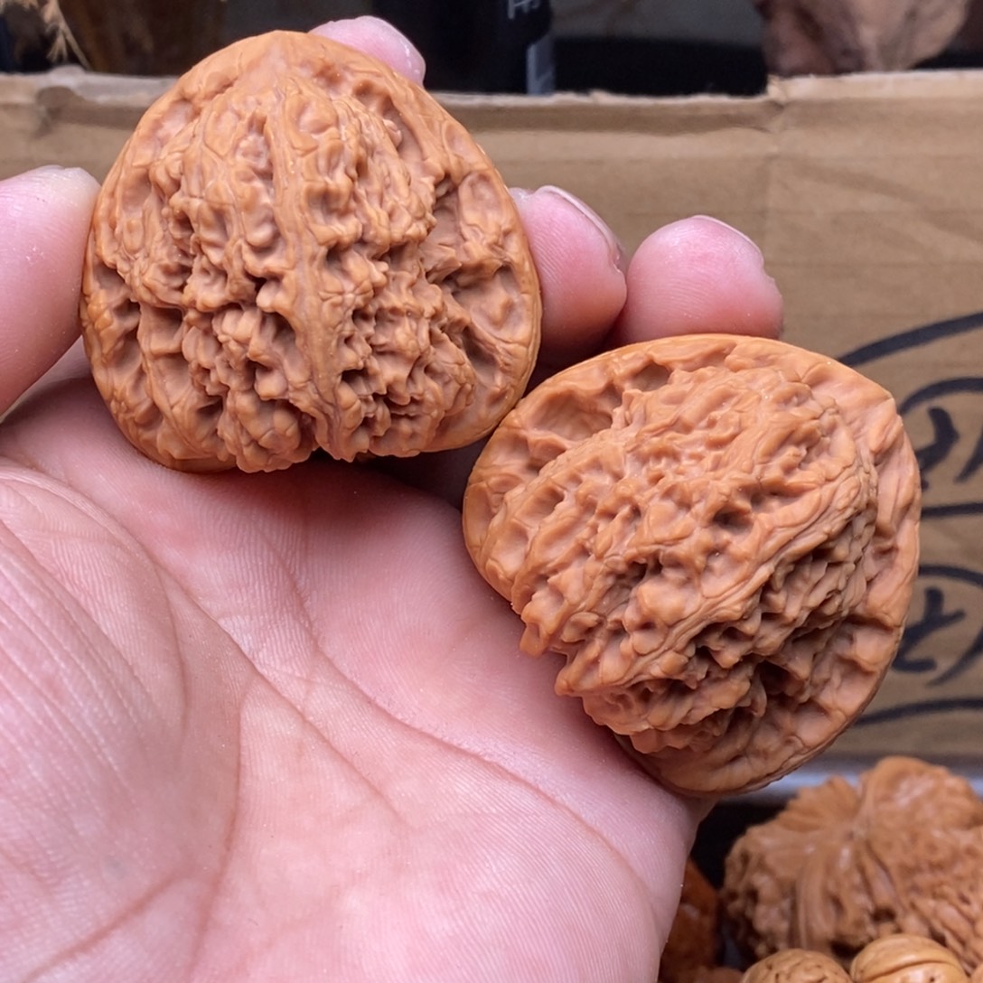 把件文玩核桃45三角疆…………