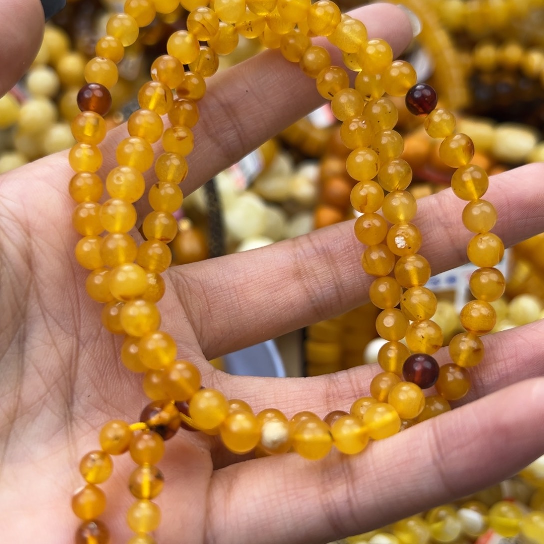 琥珀珠宝奇石未镶嵌