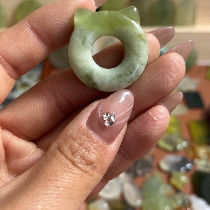 蛇纹石玉合金颈饰