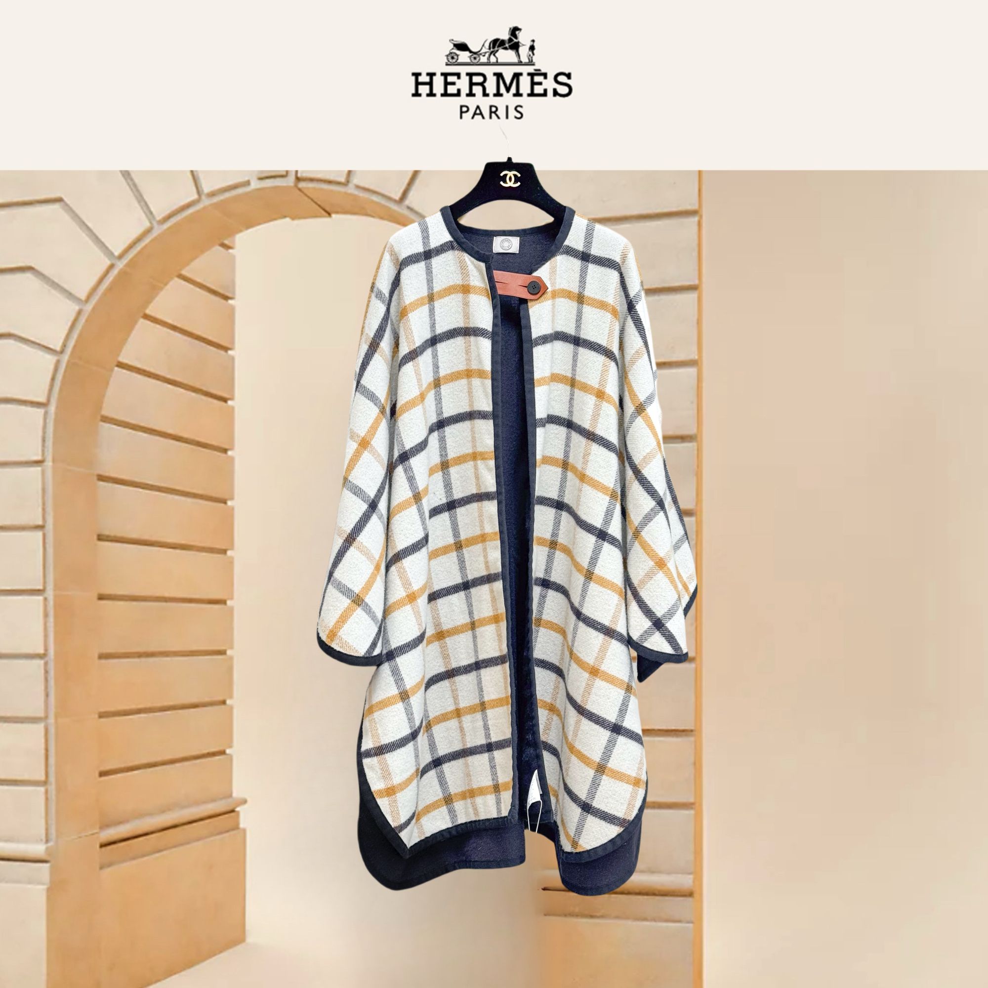 99新 Hermes/爱马仕 白色拼黄色拼深蓝色 格子 斗篷