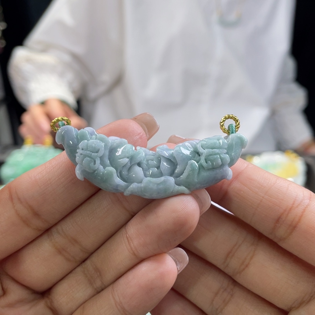 翡翠颈饰未镶嵌代编织