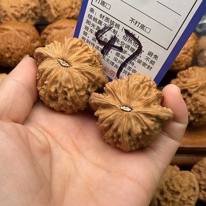 桃核吊坠磨盘狮子头42