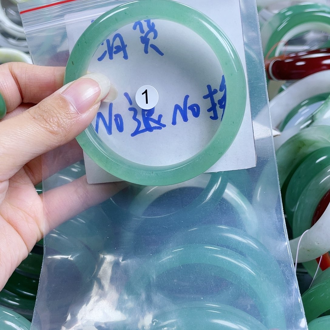 石英质玉颈饰未镶嵌58