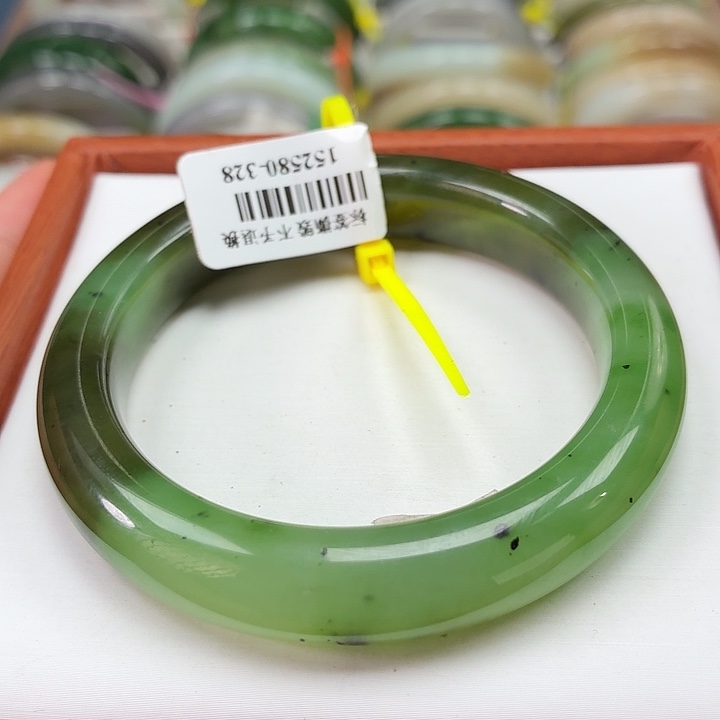 和田玉未镶嵌手镯和田玉53