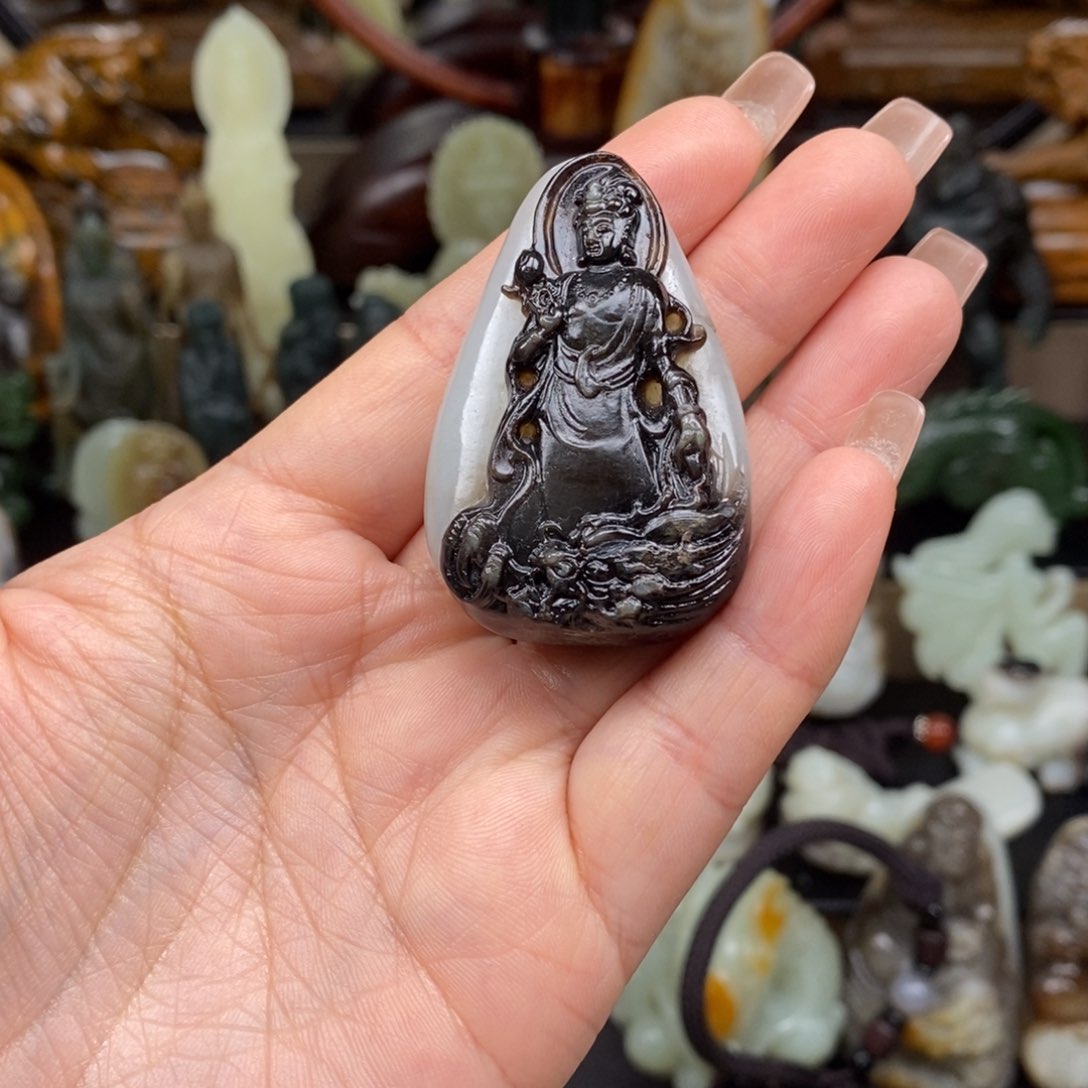 和田玉颈饰未镶嵌