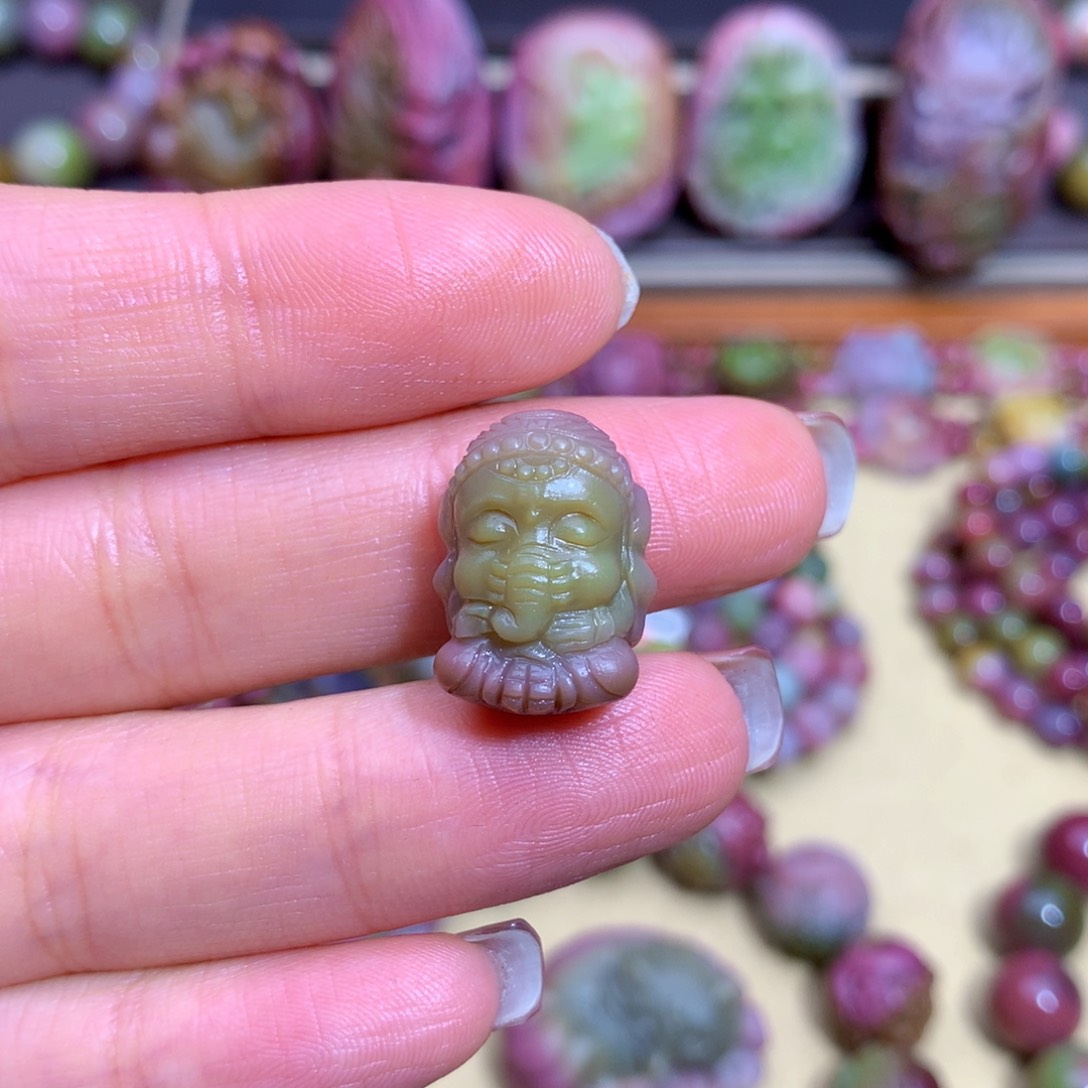 玛瑙挂件未镶嵌盐源