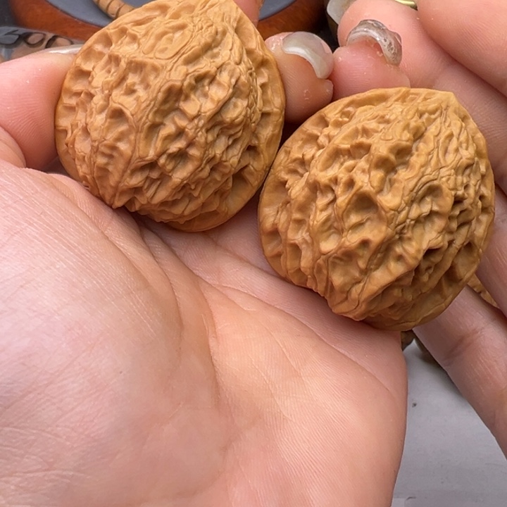 文玩核桃把件静38金牛