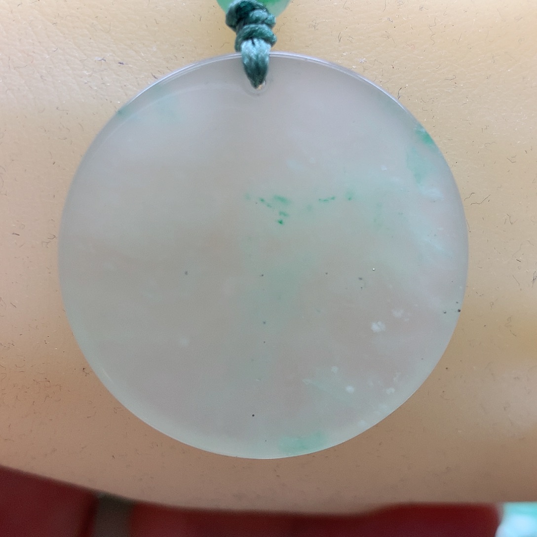 石英质玉颈饰未镶嵌