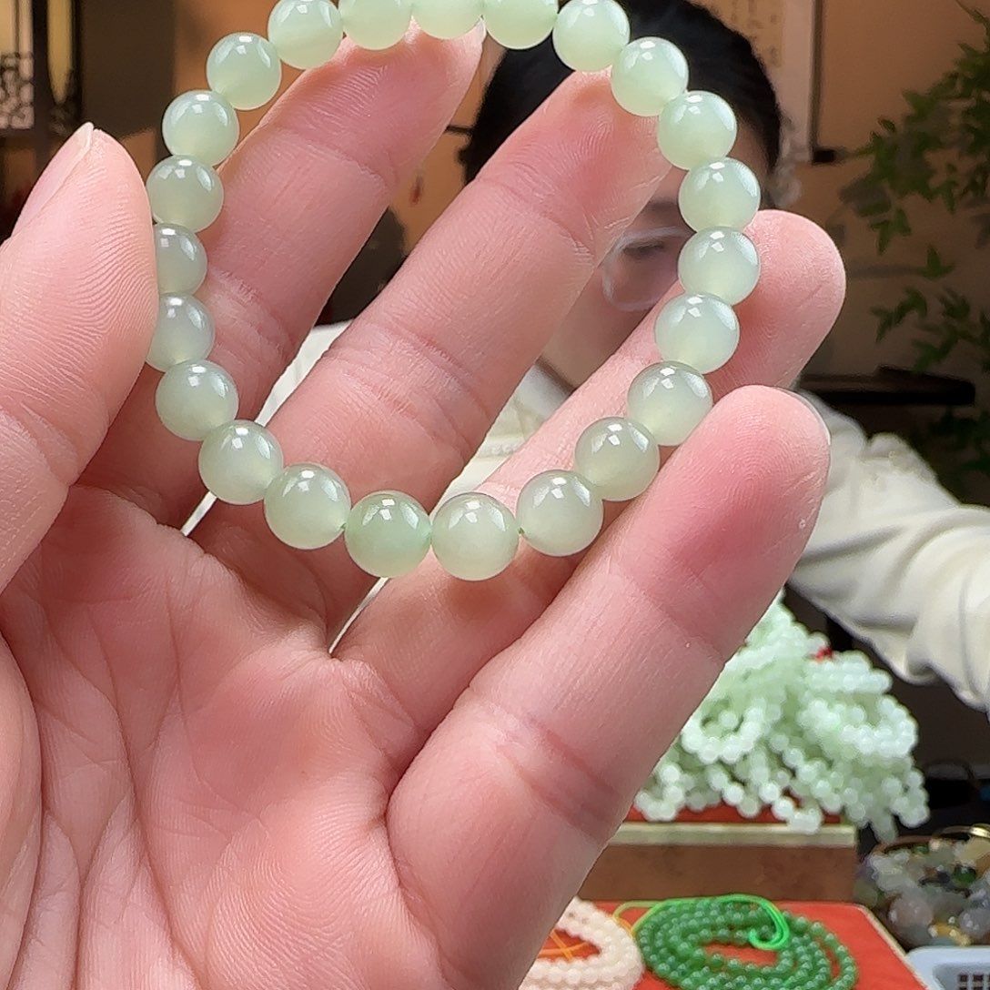 和田玉手链未镶嵌卡8mm