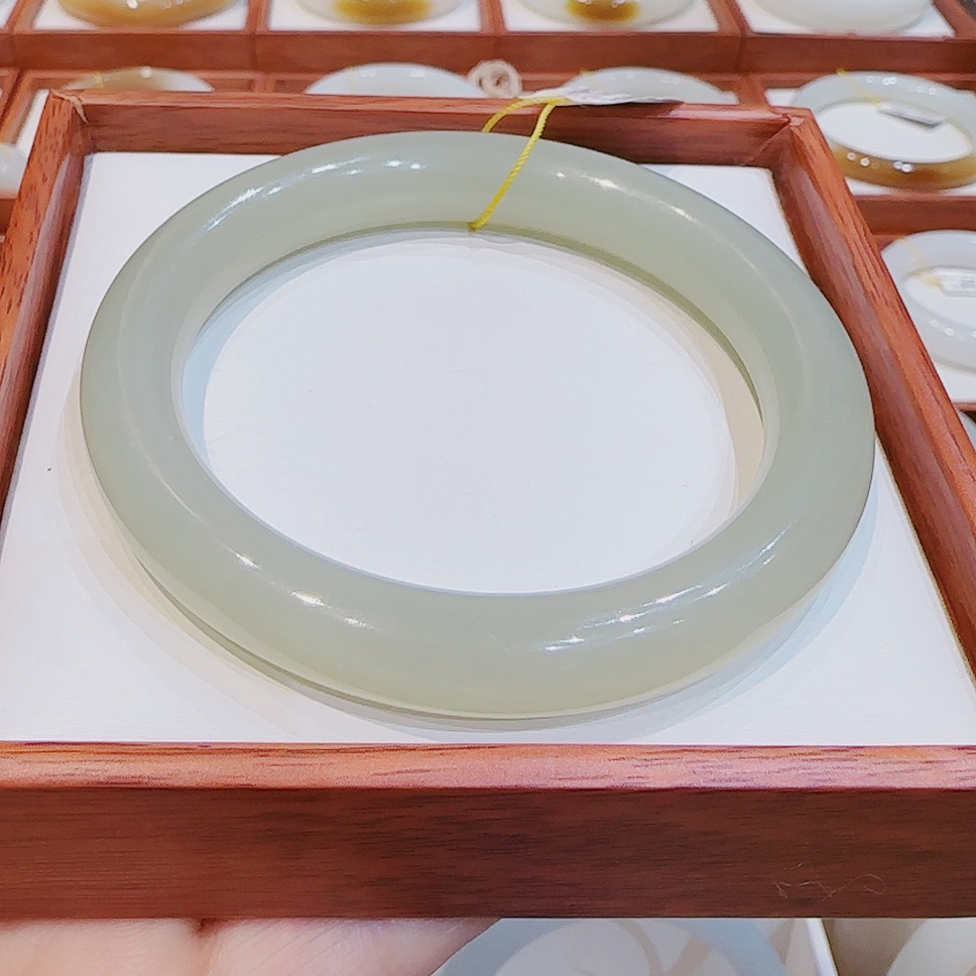 和田玉手镯未镶嵌冰晴59