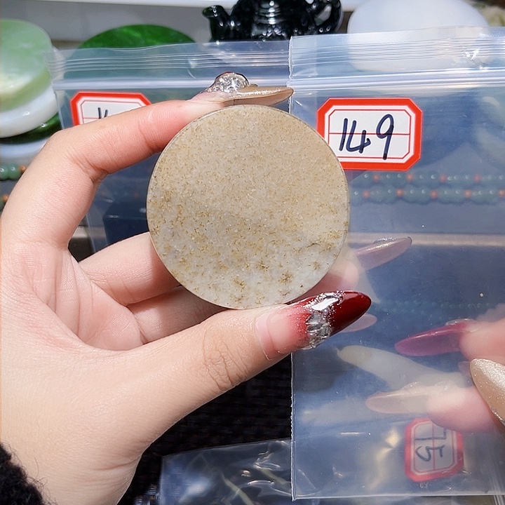 和田玉和田玉边角料随机发未镶嵌