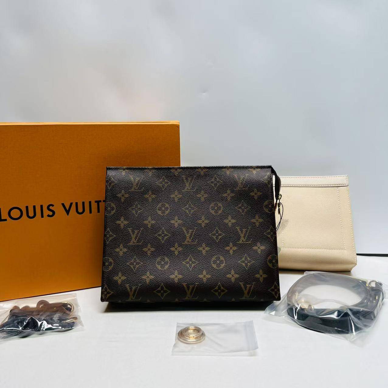 胖虎奥斯汀/路易威登/95新/公价0/箱包/手拿包/31B2501270008