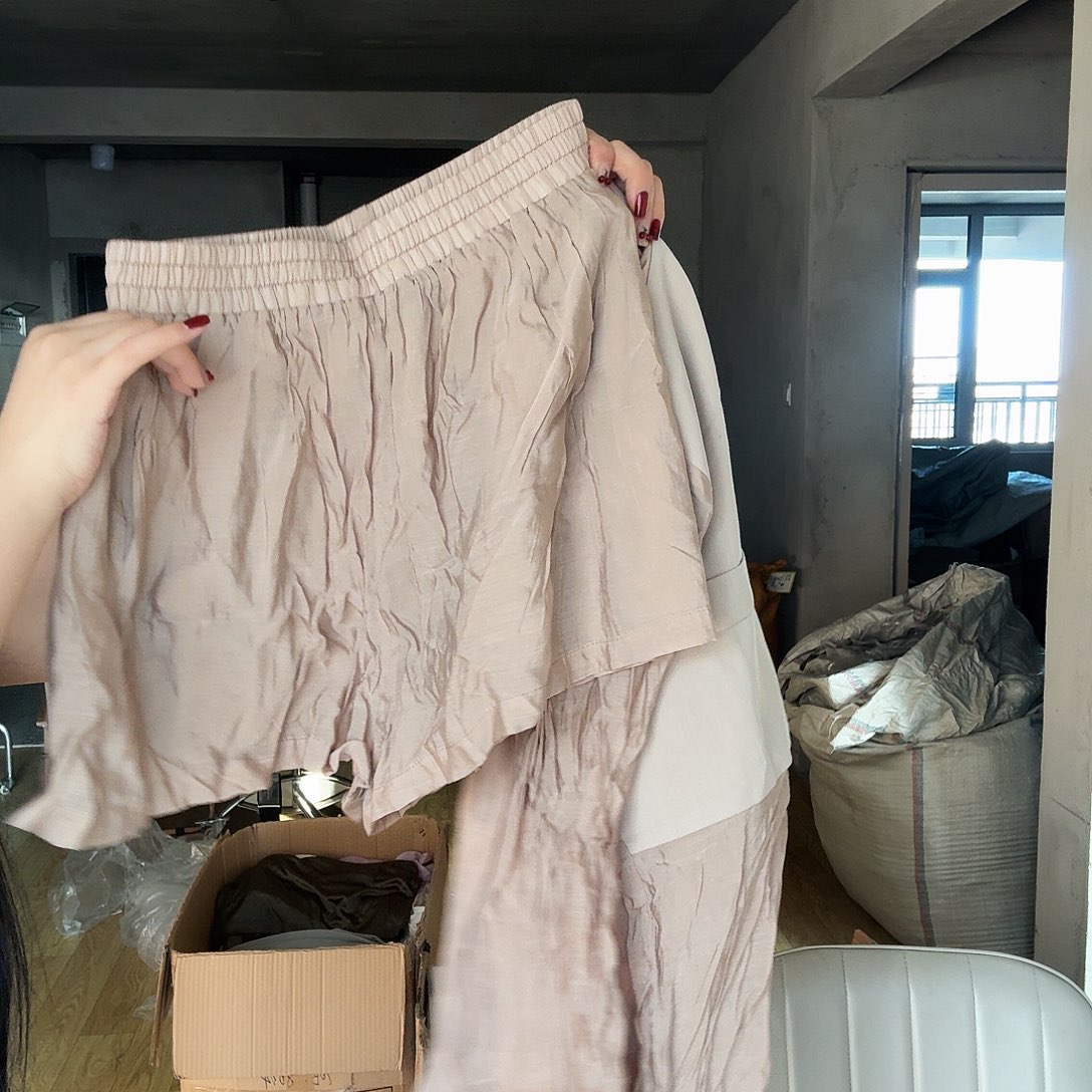 毒***舌306短裤。          