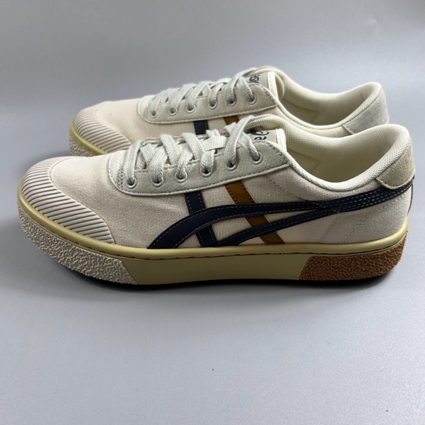 二手正品42码 ASICS亚瑟士板鞋COURT TRAI帆布鞋复古低帮休闲鞋