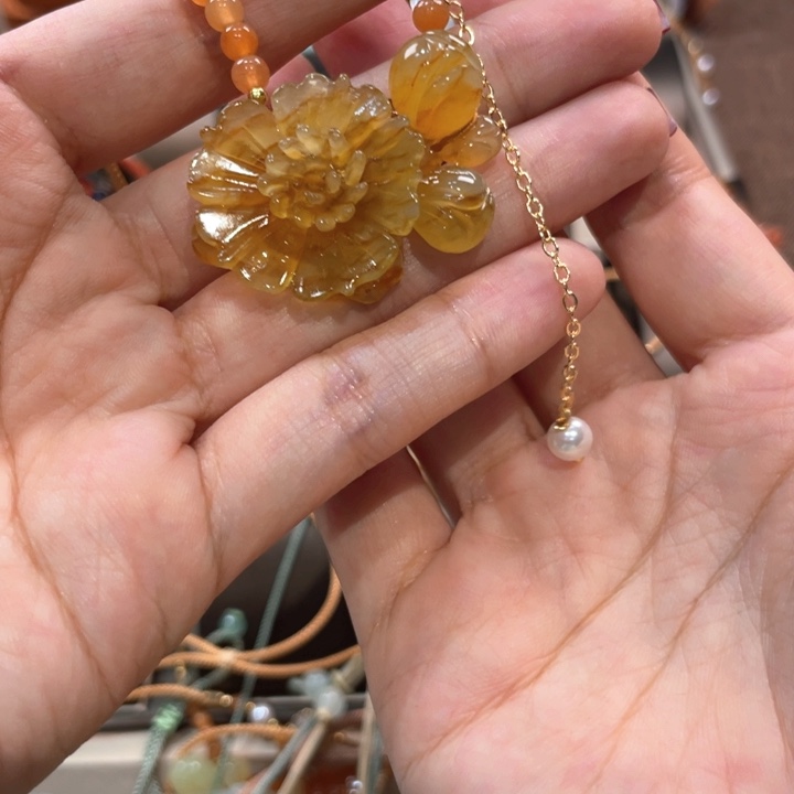 蛇纹石玉吊坠(赠链)未镶嵌