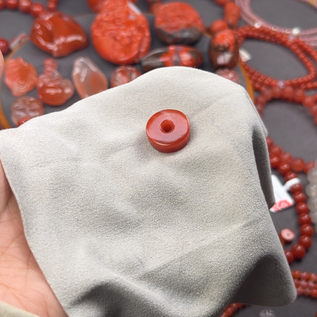 南红玛瑙未镶嵌手链
