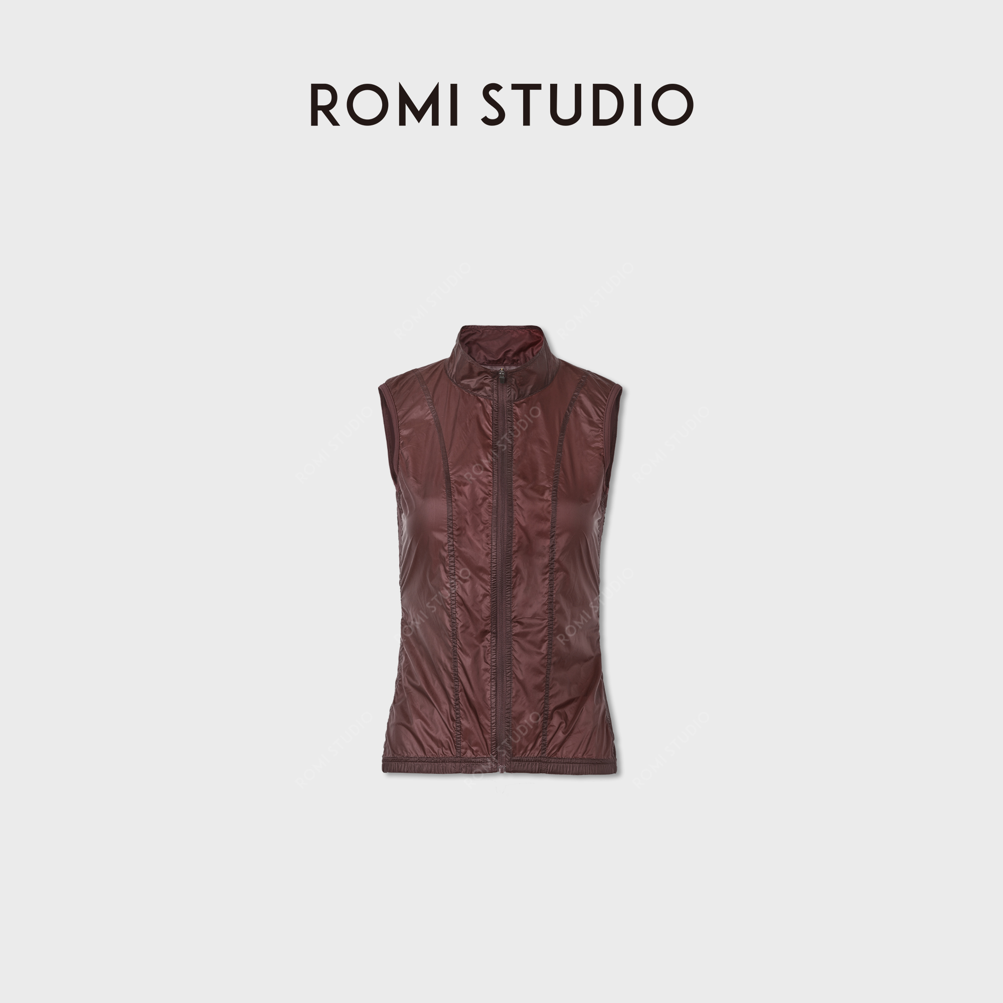 ROMI STUDIO轻量级防风透气性能户外休闲立领拉链马甲RWDRW93621