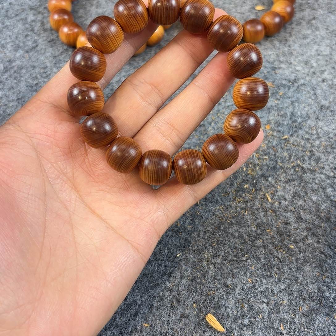 崖柏太行崖柏黑油香料1.3/1.4