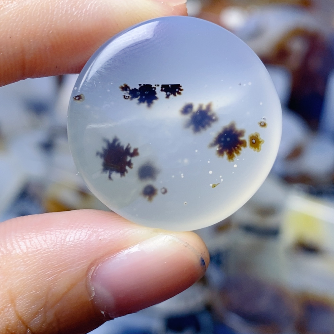 玛瑙/玉髓未镶嵌珠宝半成品