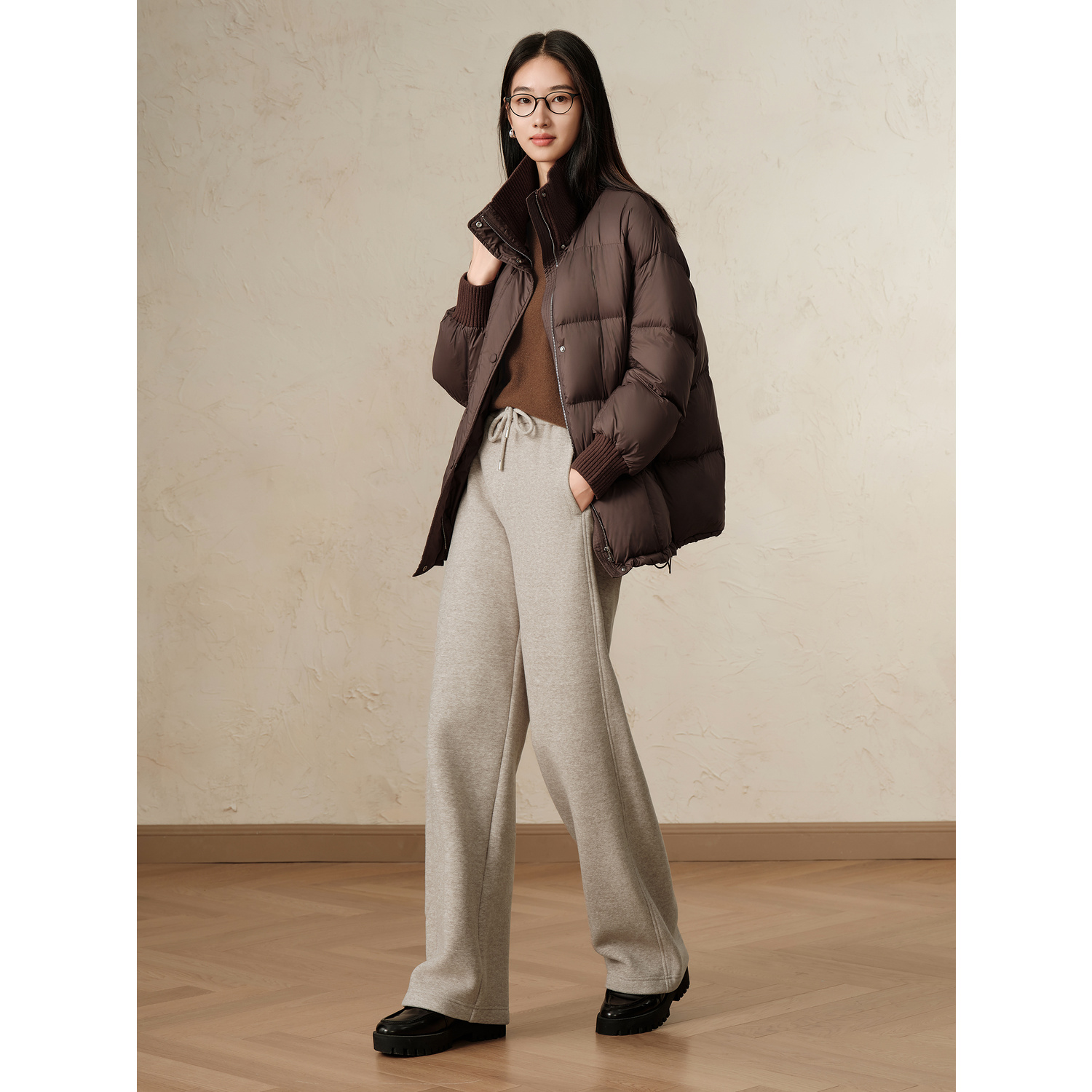 玖姿安娜蔻休闲百搭针织拼接白鸭绒短款羽绒冬季JTED03381