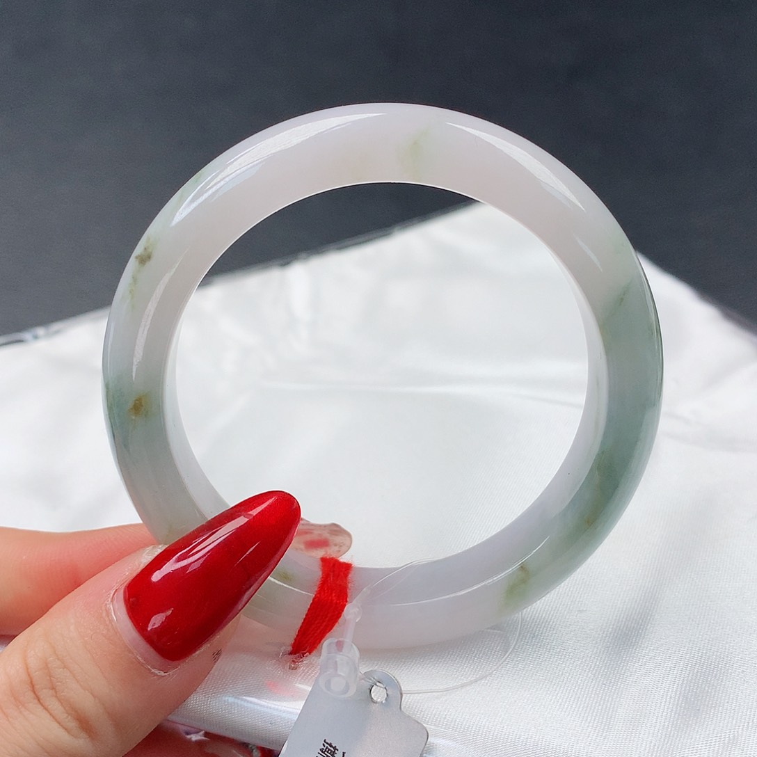 翡翠手镯未镶嵌56正52.6