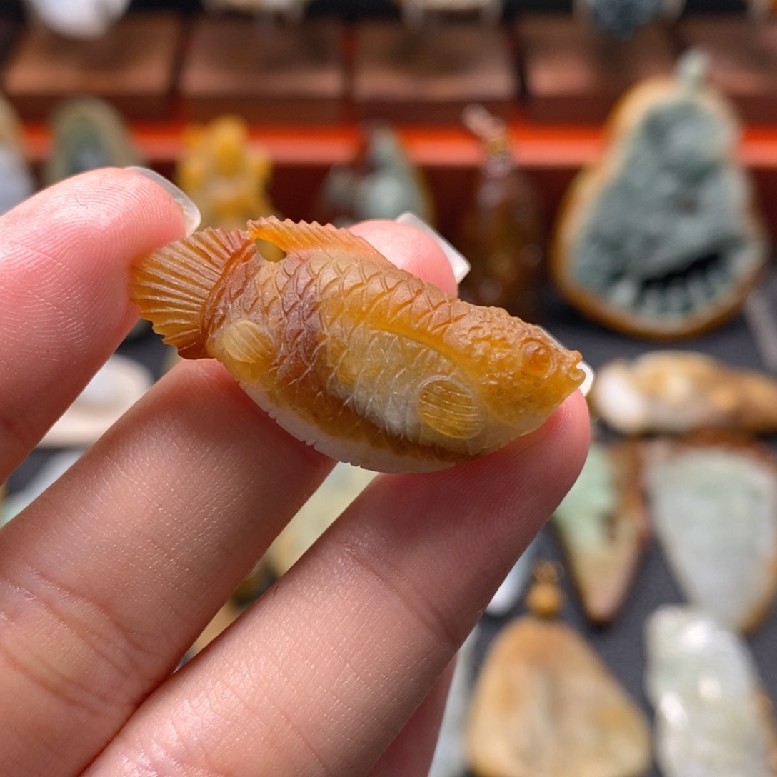 定制翡翠未镶嵌翡翠